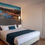 Interface Trindade By Kavia Oporto