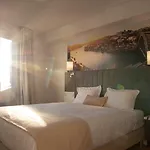 Interface Trindade By Kavia Hotel