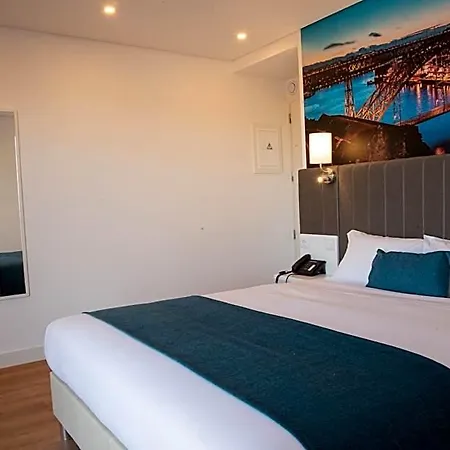 Interface Trindade By Kavia Otel Porto