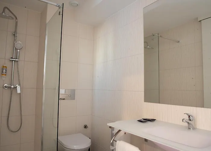 Interface Trindade By Kavia Hotell Oporto