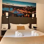 Hotel Interface Trindade By Kavia Oporto